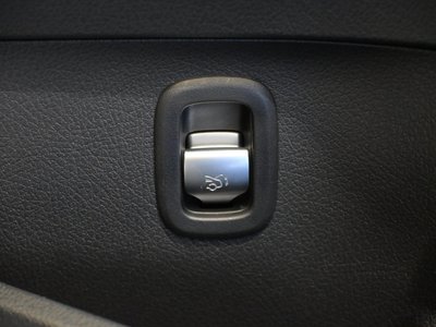 صورة مصغرة 18 لـ 2025 Mercedes-BENZ C-CLASS