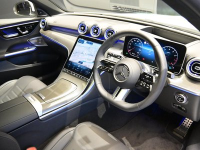 صورة مصغرة 46 لـ 2025 Mercedes-BENZ C-CLASS