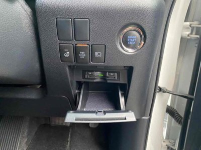 صورة 42 لـ 2023 Toyota ALPHARD