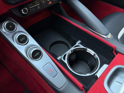 2020 Ferrari GTC4 LUSSO — миниатюра 72