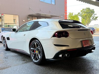 2020 Ferrari GTC4 LUSSO — фото 6