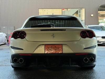 2020 Ferrari GTC4 LUSSO — фото 9