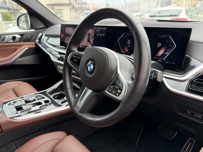 صورة 12 لـ 2025 BMW X5