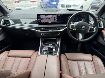 صورة 14 لـ 2025 BMW X5