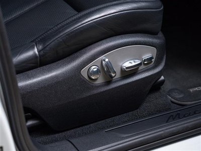 2019 Porsche MACAN photo 15
