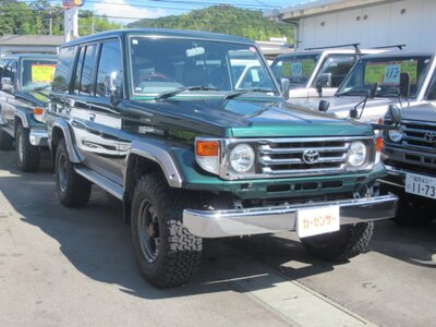 2004 Toyota LAND CRUISER 70 photo 4