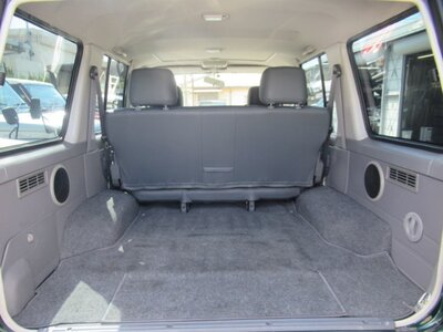 2004 Toyota LAND CRUISER 70 thumbnail 19