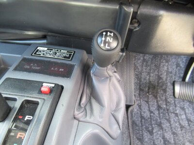 2004 Toyota LAND CRUISER 70 thumbnail 26