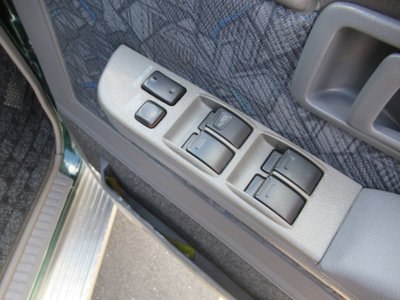 2004 Toyota LAND CRUISER 70 thumbnail 31
