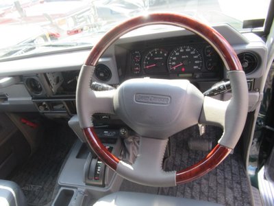2004 Toyota LAND CRUISER 70 thumbnail 22