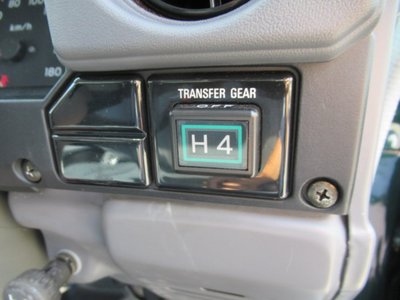 2004 Toyota LAND CRUISER 70 thumbnail 27