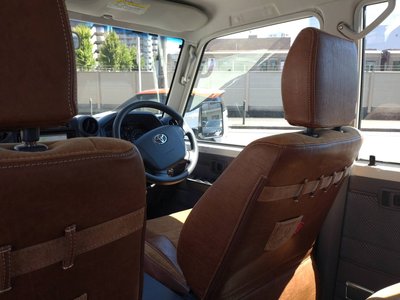 2015 Toyota LAND CRUISER 70 PICKUP 照片 28