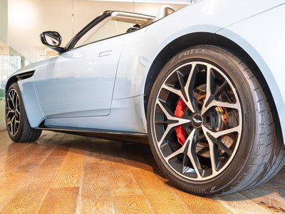 صورة 17 لـ 2018 Aston Martin DB11 VOLANTE