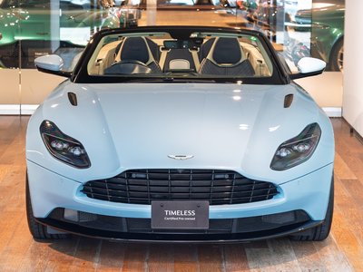 صورة 10 لـ 2018 Aston Martin DB11 VOLANTE