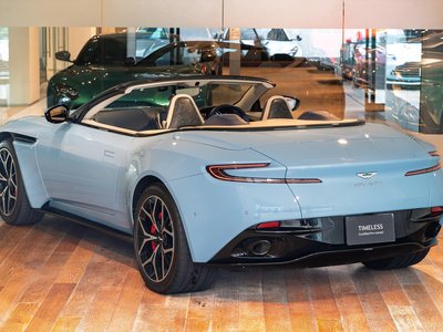 صورة 8 لـ 2018 Aston Martin DB11 VOLANTE