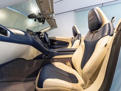 صورة 20 لـ 2018 Aston Martin DB11 VOLANTE