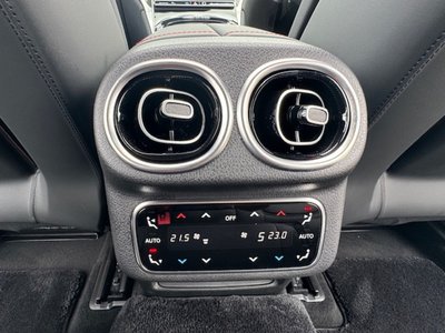 2025 Mercedes-BENZ GLC AMG thumbnail 29