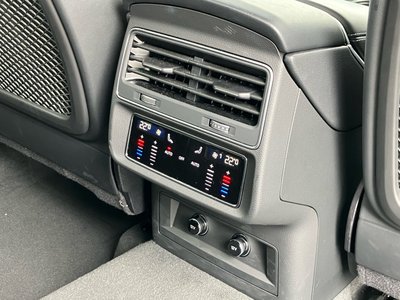 صورة مصغرة 98 لـ 2025 AUDI Q8