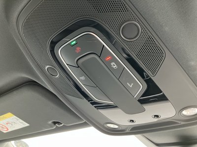 صورة مصغرة 71 لـ 2025 AUDI Q8