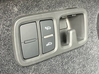 صورة مصغرة 61 لـ 2025 AUDI Q8