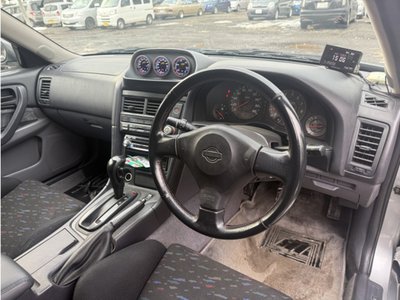 2000 Nissan SKYLINE 照片 14