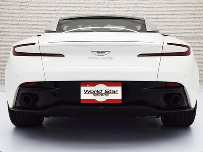 2017 Aston Martin DB11 — миниатюра 4