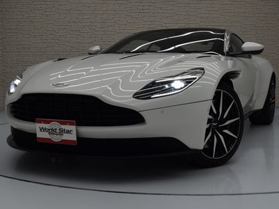 2017 Aston Martin DB11 — миниатюра 5