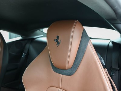 صورة 19 لـ 2021 Ferrari ROMA