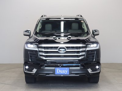 صورة 11 لـ 2025 Toyota LAND CRUISER 300