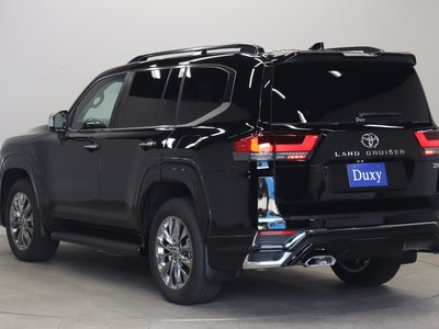 صورة 34 لـ 2025 Toyota LAND CRUISER 300