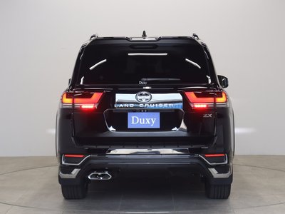 صورة 12 لـ 2025 Toyota LAND CRUISER 300