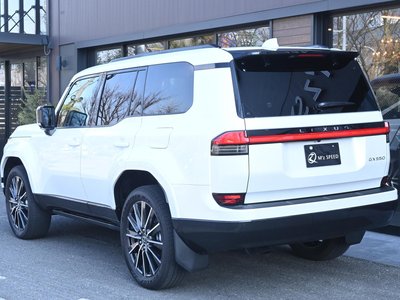 2025 Lexus GX — миниатюра 3