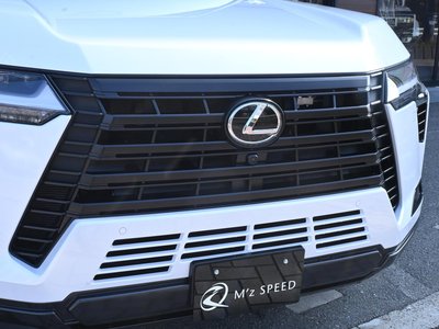 2025 Lexus GX — миниатюра 8