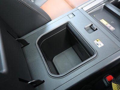 2025 Lexus GX — миниатюра 27