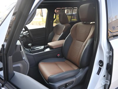 2025 Lexus GX — миниатюра 32