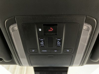صورة 14 لـ 2025 Toyota ALPHARD