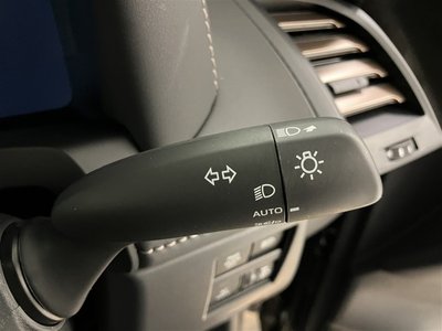 صورة 18 لـ 2025 Toyota ALPHARD