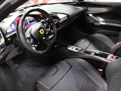 صورة 9 لـ 2022 Ferrari SF90 SPIDER