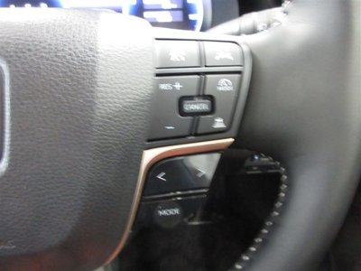 صورة 11 لـ 2024 Toyota CROWN SPORT