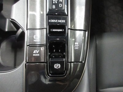 صورة 17 لـ 2024 Toyota CROWN SPORT