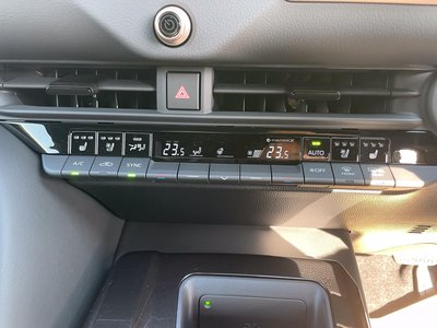 صورة مصغرة 35 لـ 2026 Toyota CROWN SPORT