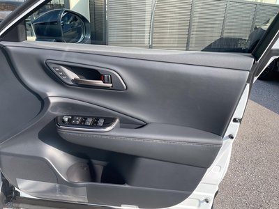 صورة مصغرة 31 لـ 2026 Toyota CROWN SPORT