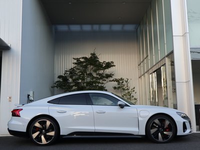 2024 AUDI E-TRON GT QUATTRO thumbnail 19