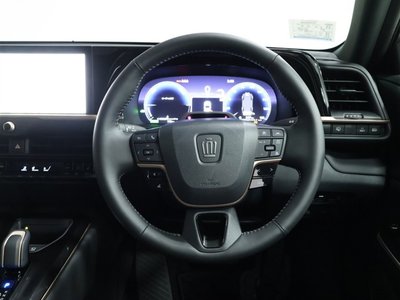 صورة 21 لـ 2026 Toyota CROWN SPORT