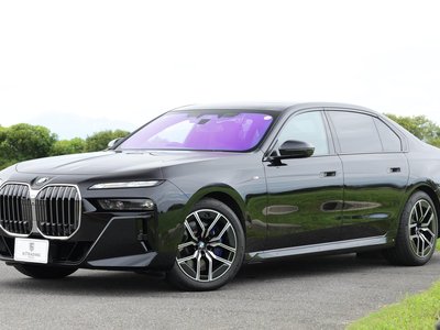 2023 BMW 7 SERIES photo 7