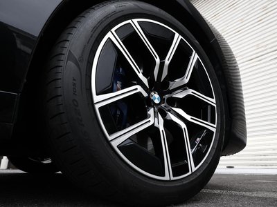 2023 BMW 7 SERIES photo 11