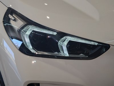 2025 BMW IX1 photo 13