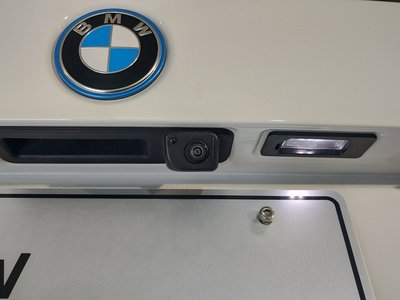 2025 BMW IX1 thumbnail 23