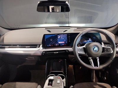 2025 BMW IX1 thumbnail 39