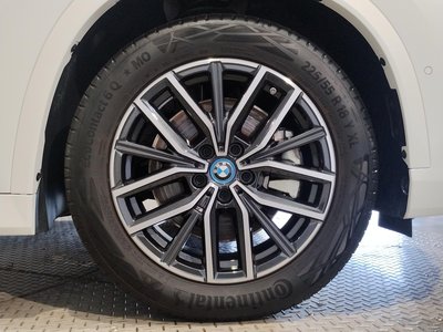 2025 BMW IX1 thumbnail 28
